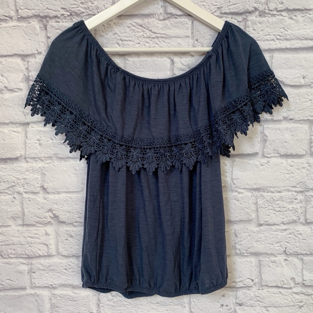 PAPER TEE Off The Shoulder Blouse